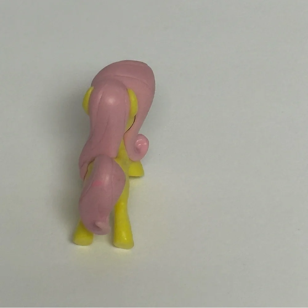 My Little Pony Hershey’s Treasure Surprise Package Mini Figure Fluttershy 1.5in